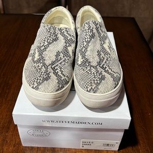 Steve Madden Sneakers